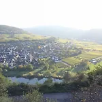 Weincafe Korkenzieher * Briedel