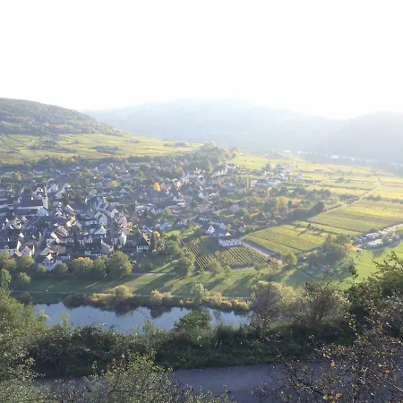 Weincafé Korkenzieher Casa vacanze Briedel