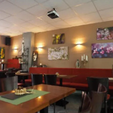 Weincafé Korkenzieher * Briedel