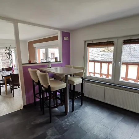 Weincafe Korkenzieher 브리에델