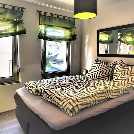 Weincafe Korkenzieher * Briedel