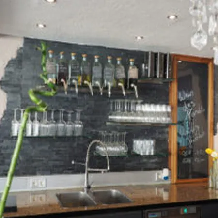 펜션 Weincafe Korkenzieher *